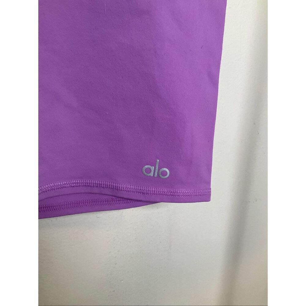 Alo Yoga High Waist Biker Shorts - Picture 4 of 5